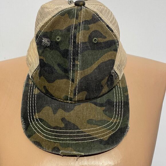 C.C. Women’s Camo Mesh Green & Cream Trucker Ponytail Cap Hat - Picture 1 of 8